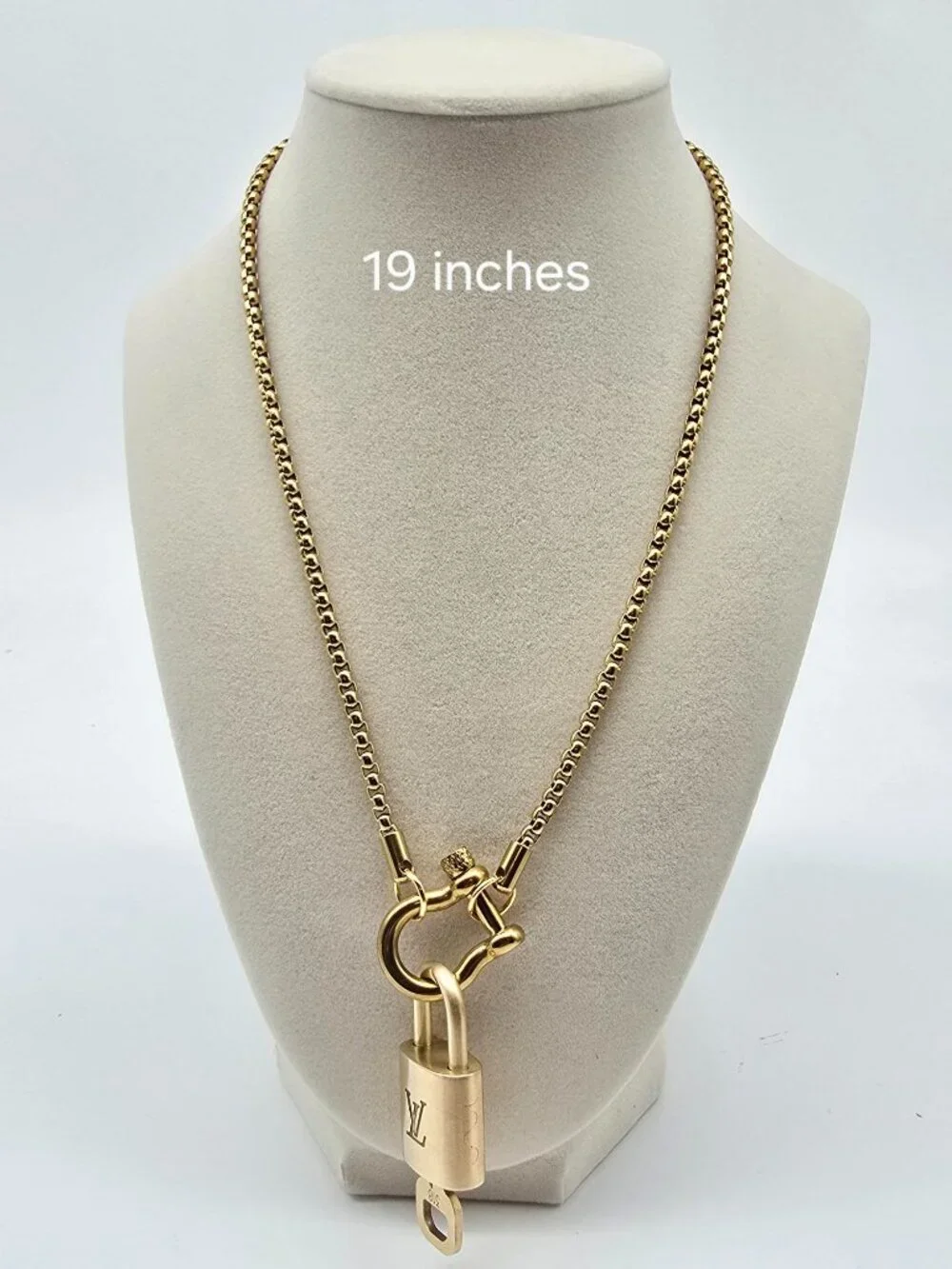 Horse Show Style Stainless Steel Chain with Authentic Louis Vuitton Padlock
